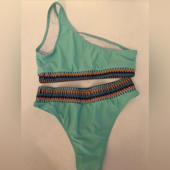 SWIMSUIT UNBRANDED MINT GREEN WITH MULTI COLORED HORIZONTAL COLORS AT WAIST MED - Picture 6 of 8